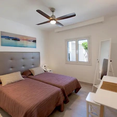 3 Bedroom Delphi With Private Heated Pool. 빌라 *